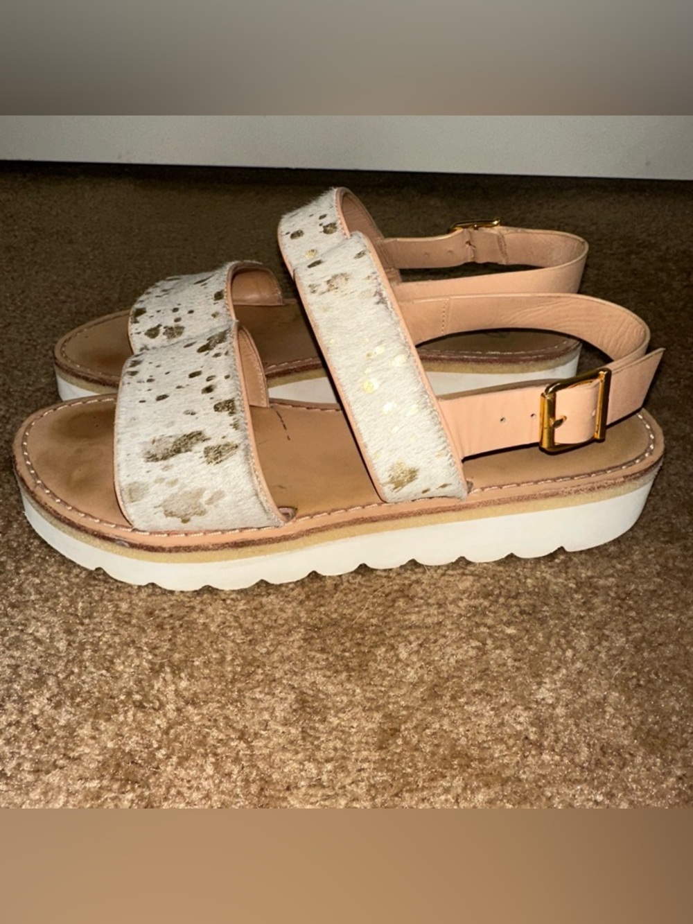 Women’s Sanchita cow hide White & Gold  Platform Sandals Sz 39 (8/8.5)